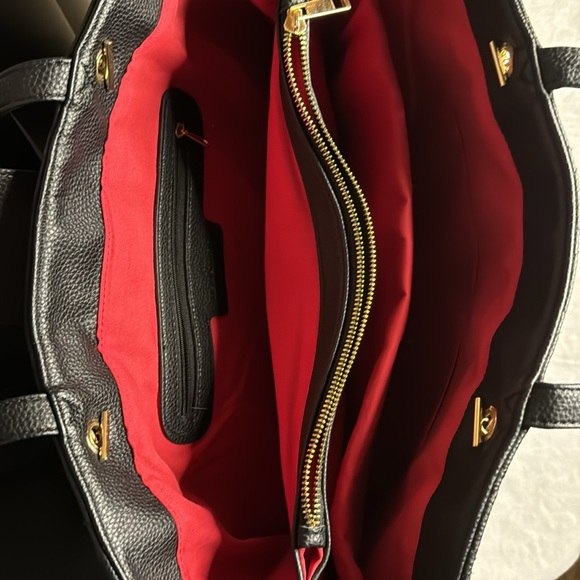 Be Humane Saratoga Vegan Purse - Picture 3 of 3